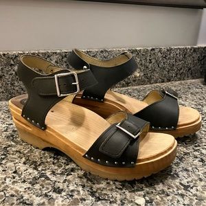 Troentorp Goya black clogs size 7.5 US 37 EU. Great slightly used condition.